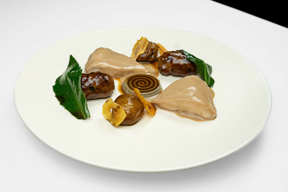 Three preparations of guinea fowl with chestnuts